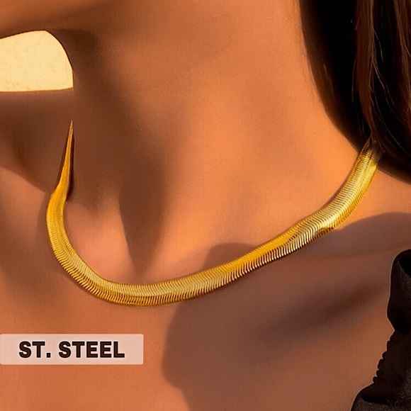 Jewelry - 🔵𝟲𝟱%𝗢𝗙𝗙 𝗯𝘂𝗻𝗱𝗹𝗲𝘀 𝟯+🔵 NEW Flat Snake Stainless Steel Necklace